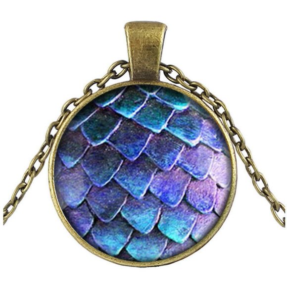 Jewelry - Blue Dragon Scale Cabochon Necklace